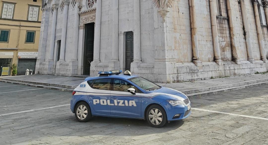 Lucca arrestato da Lanazione.it lucca arrestato il molestatore seriale di piazza san michele