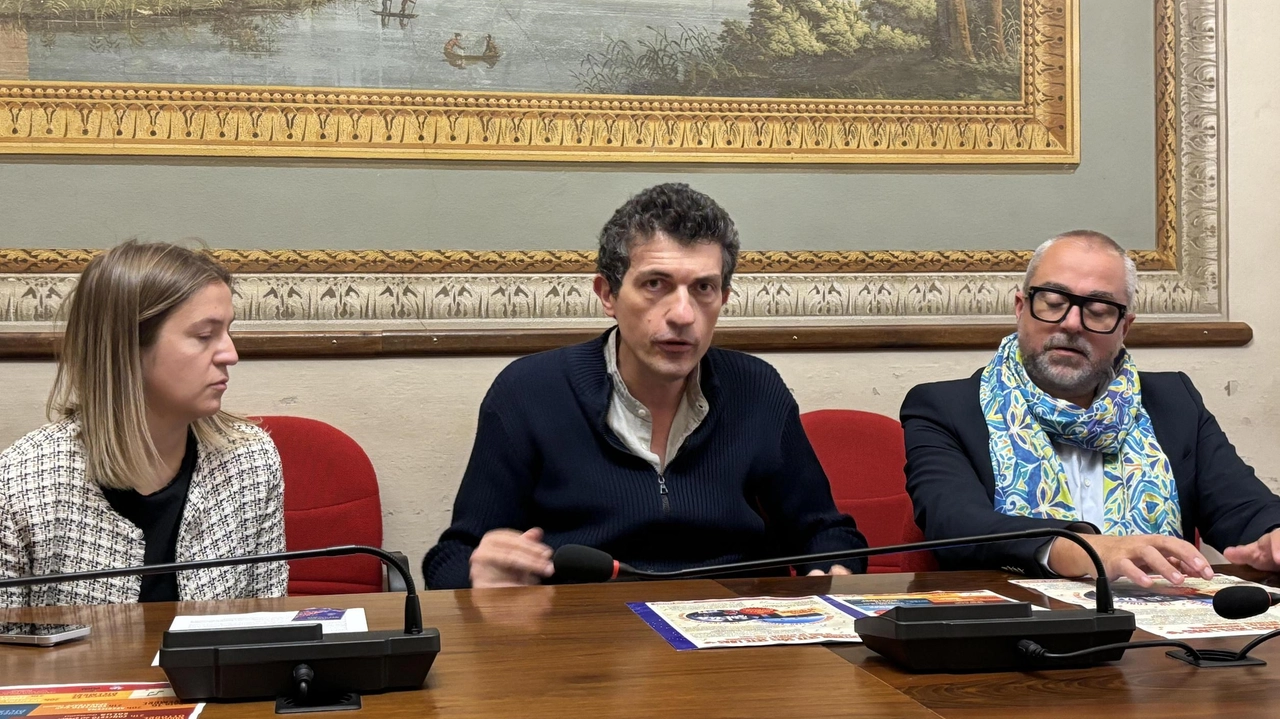 Simona Leggerini, Marco Abbondanza e Matteo Franconi nel corso della conferenza stampa Simona Leggerini, Marco Abbondanza e Matteo Franconi nel corso della conferenza stampa