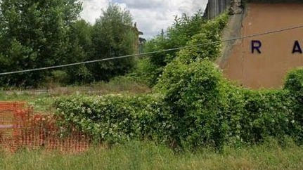 Fabio Papini solleva la questione dei detriti abbandonati a Buonconvento, chiedendo interventi per il decoro urbano e la sicurezza. Fabio Papini solleva la questione dei detriti abbandonati a Buonconvento, chiedendo interventi per il decoro urbano e la sicurezza.