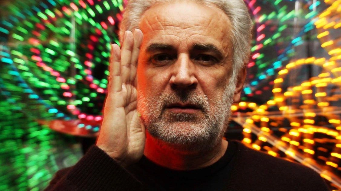 Marco Lodola, fondatore del movimento del Nuovo Futurismo, sarà all’inaugurazione della sua mostra dedicata a Giovanni Boccaccio a Certaldo il 4 ottobre Marco Lodola, fondatore del movimento del Nuovo Futurismo, sarà all’inaugurazione della sua mostra dedicata a Giovanni Boccaccio a Certaldo il 4 ottobre