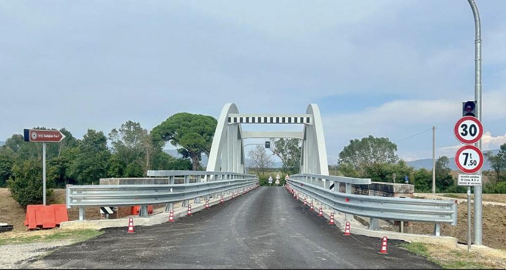 https://www.lanazione.it/image-service/view/acePublic/alias/contentid/YjM5NWFiZjctYTQwYS00/0/ponte-cesa.jpeg?f=1.91:1&w=1200