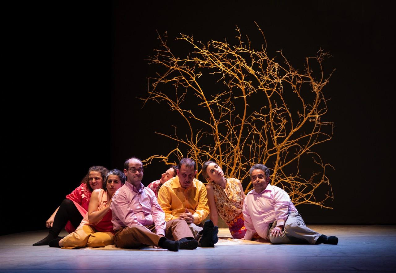 Oltreconfine: la danza che abbatte i limiti e illumina il viaggio dell’inclusione Oltreconfine: la danza che abbatte i limiti e illumina il viaggio dell’inclusione