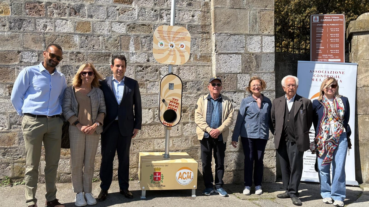 L'inaugurazione di uno dei dispenser L'inaugurazione di uno dei dispenser