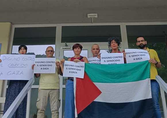 https://www.lanazione.it/image-service/view/acePublic/alias/contentid/YjMyNDkzYWYtYmM5Mi00/0/digiuno-a-staffetta-per-gaza-adesione-anche-di-tre-sindaci.jpeg?f=1.91:1&w=1200