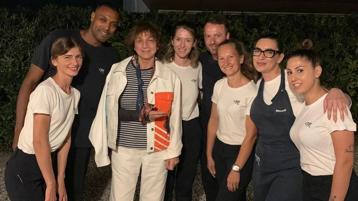 L’ex dirigente del Milan ha preso un caffè col tecnico rossonero. Gianna Nannini, cena a base di pesce L’ex dirigente del Milan ha preso un caffè col tecnico rossonero. Gianna Nannini, cena a base di pesce