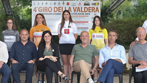 Dal 27 al 29 giugno, il Giro della Valdera juniores vedrà 31 squadre competere in Toscana, ricordando Faraoni, Rifiuti e Paperini. Dal 27 al 29 giugno, il Giro della Valdera juniores vedrà 31 squadre competere in Toscana, ricordando Faraoni, Rifiuti e Paperini.