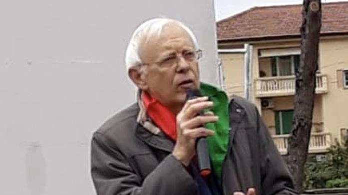 Presentazione del libro "Il racconto della Costituzione" di Carlo Bertolozzi a Villa Argentina, un'occasione per approfondire il progetto democratico italiano. Presentazione del libro "Il racconto della Costituzione" di Carlo Bertolozzi a Villa Argentina, un'occasione per approfondire il progetto democratico italiano.