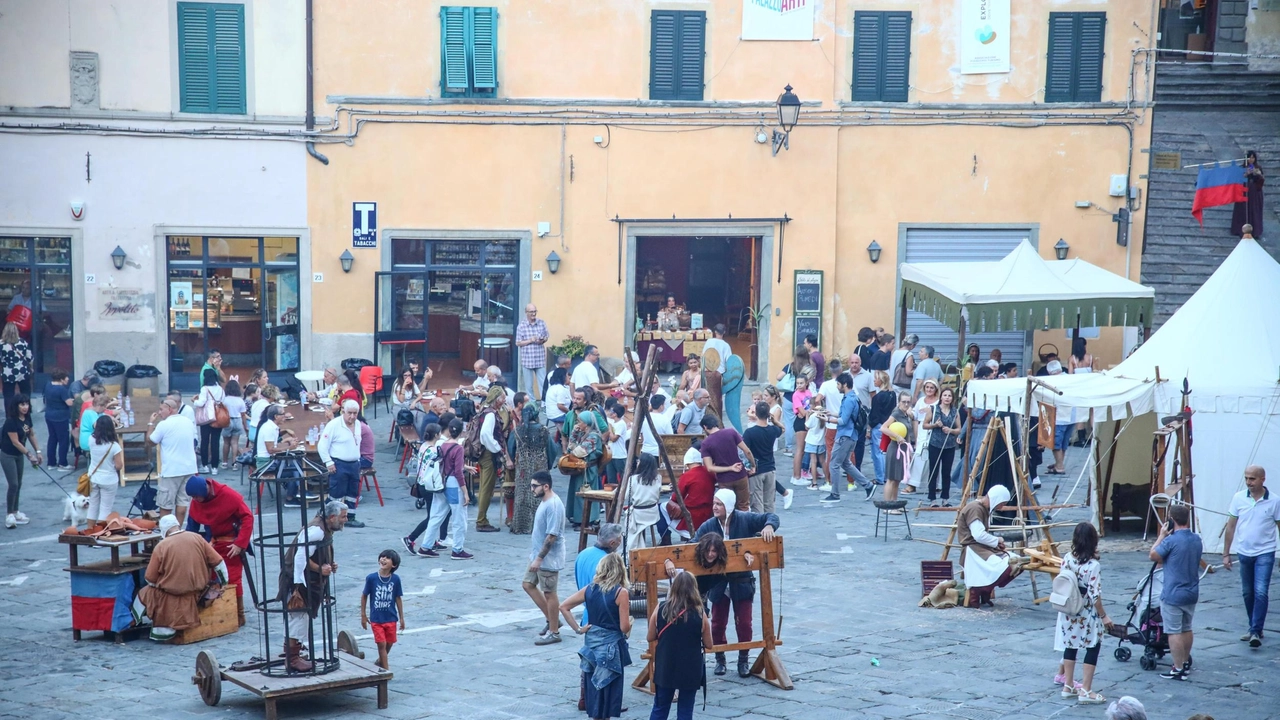 La Fondazione Montanelli Bassi e la Deputazione di Storia Patria per la Toscana organizzano una giornata di studio su mercati toscani medievali e moderni. Docenti e ricercatori esploreranno forme organizzative e sviluppo. La Fondazione Montanelli Bassi e la Deputazione di Storia Patria per la Toscana organizzano una giornata di studio su mercati toscani medievali e moderni. Docenti e ricercatori esploreranno forme organizzative e sviluppo.