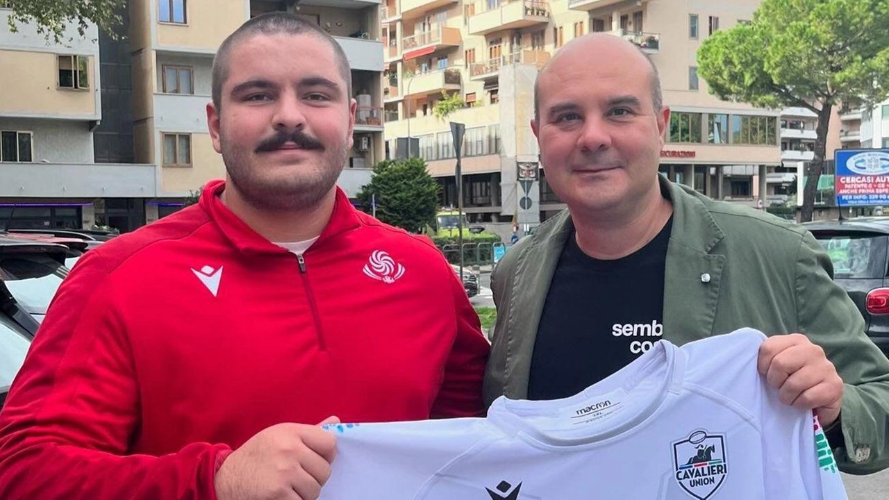 Goga Jankarashvili insieme al direttore sportivo dei Cavalieri Francesco Fusi Goga Jankarashvili insieme al direttore sportivo dei Cavalieri Francesco Fusi