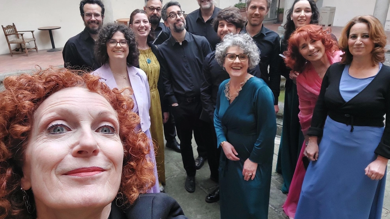 Protagonisti del concerto la formazione giovanile diretta da Rossella Targetti e l’Ensemble Biagio Pesciolini con Mya Fracassini. Due gruppi da applaudire. Protagonisti del concerto la formazione giovanile diretta da Rossella Targetti e l’Ensemble Biagio Pesciolini con Mya Fracassini. Due gruppi da applaudire.