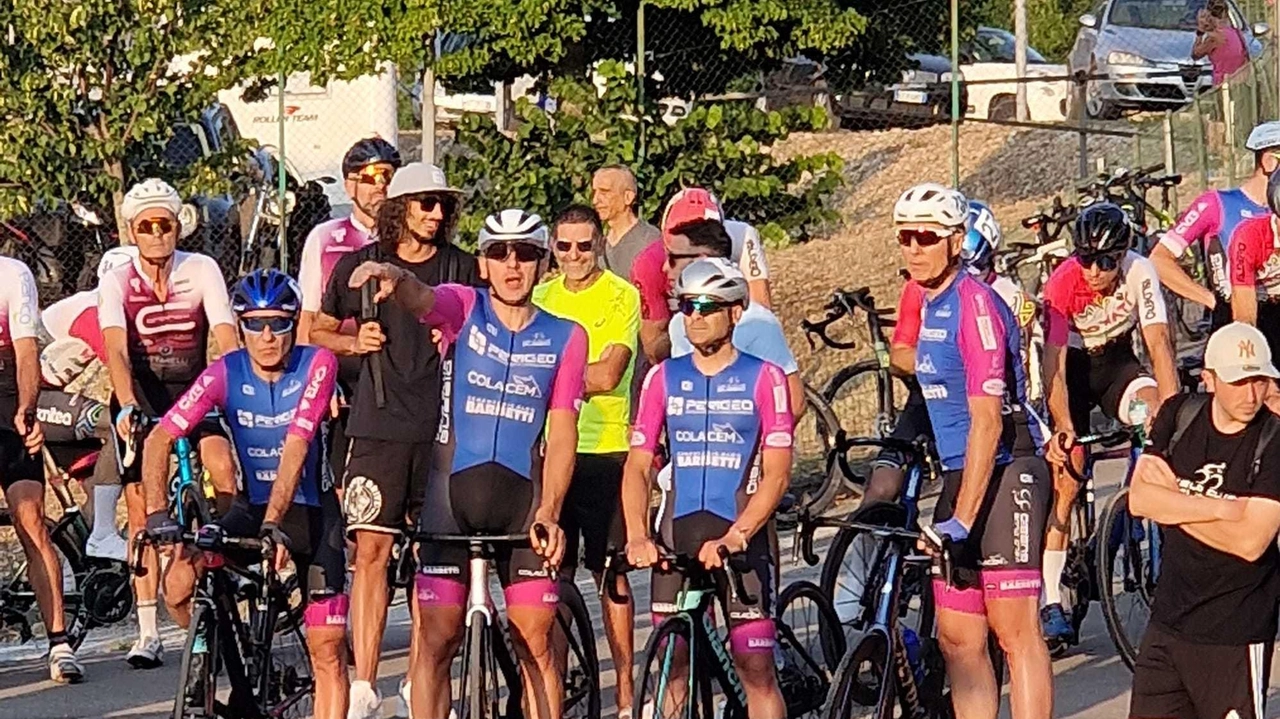 Il "Giro ciclistico dell’Umbria" si svolge con varie tappe tra Gualdo Tadino, Fossato di Vico, Gubbio e Valfabbrica. La competizione coinvolge 95 concorrenti provenienti da diverse regioni, con premiazioni previste per domani. Il "Giro ciclistico dell’Umbria" si svolge con varie tappe tra Gualdo Tadino, Fossato di Vico, Gubbio e Valfabbrica. La competizione coinvolge 95 concorrenti provenienti da diverse regioni, con premiazioni previste per domani.