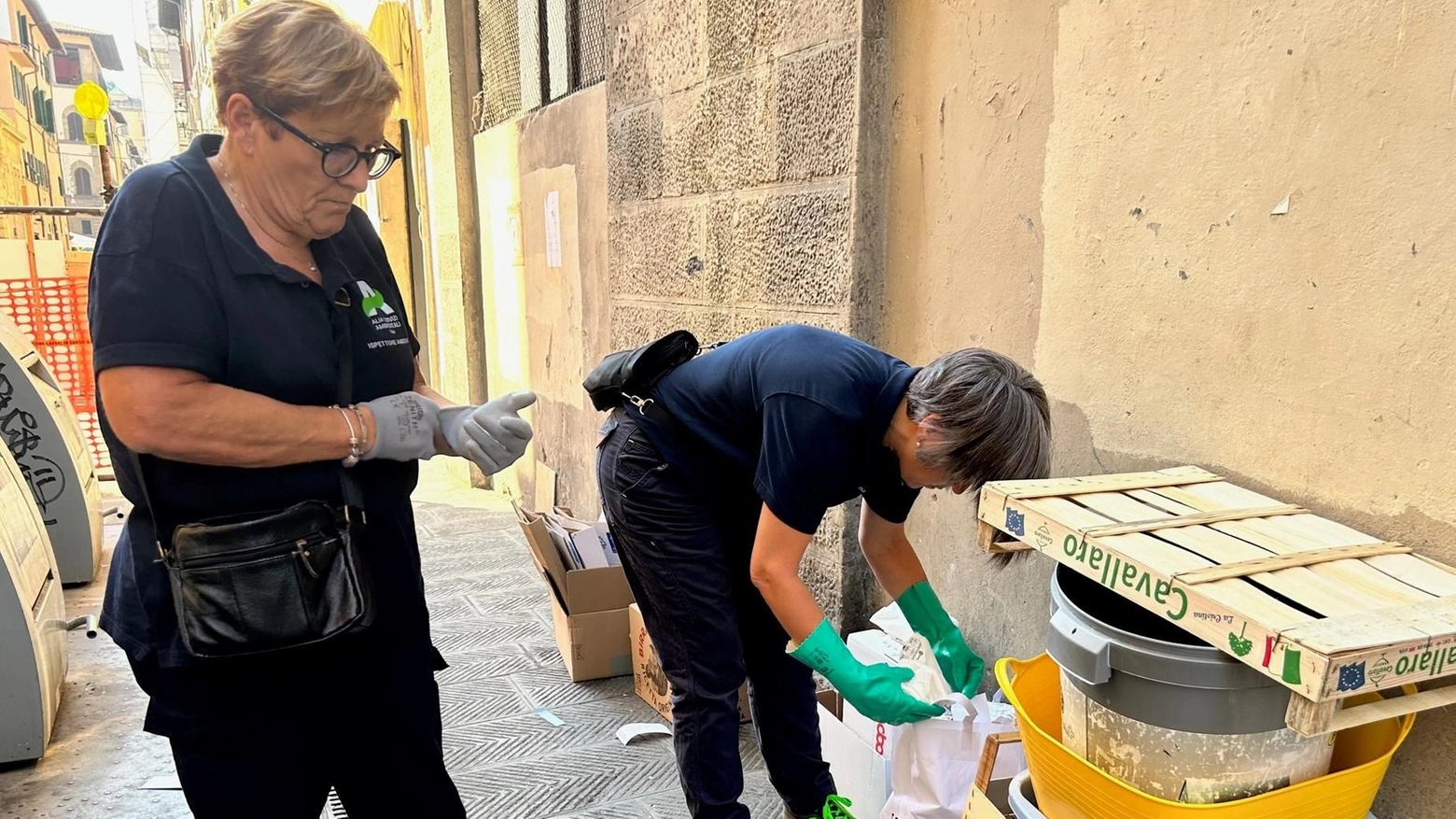 La lotta contro i furbetti dei rifiuti ad Empoli continua con 90 controlli a marzo da parte di Alia e della Municipale. Sono state emesse 5 sanzioni per un totale di 610 euro.