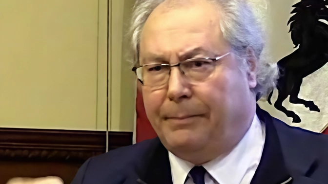 Aumento della criminalità ad Arezzo: 21 furti quest'anno, aziende orafe nel mirino. Critiche alla gestione della sicurezza da parte del consigliere Luciano Ralli. Aumento della criminalità ad Arezzo: 21 furti quest'anno, aziende orafe nel mirino. Critiche alla gestione della sicurezza da parte del consigliere Luciano Ralli.