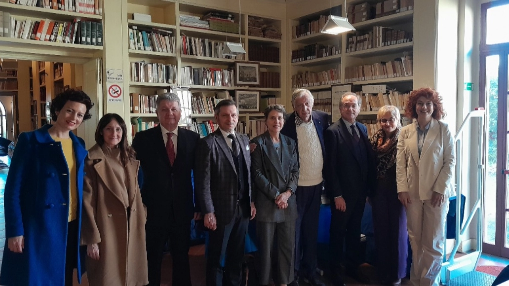 Karole Vail visita la Biblioteca Spadolini Karole Vail visita la Biblioteca Spadolini