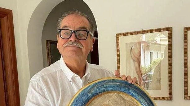 Da fine febbraio il dottor Maurizio Bertellotti ha terminato il servizio di medico di famiglia. Originario di Stazzema capoluogo, e... Da fine febbraio il dottor Maurizio Bertellotti ha terminato il servizio di medico di famiglia. Originario di Stazzema capoluogo, e...