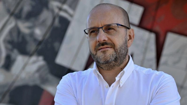 Mauro Berruto, già allenatore della nazionale italiana di pallavolo, giovedì presenta Capolavori Lecture show sulle imprese nello sport. E parlerà anche di Jury Chechi Mauro Berruto, già allenatore della nazionale italiana di pallavolo, giovedì presenta Capolavori Lecture show sulle imprese nello sport. E parlerà anche di Jury Chechi