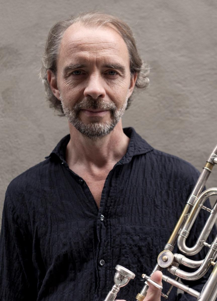 https://www.lanazione.it/image-service/view/acePublic/alias/contentid/YjRiMWUyMjUtMWZhNS00/0/accademia-chigiana-labbraccio-musica-natura-opere-inedite-alle-papesse.jpeg?f=1.91:1&w=1200