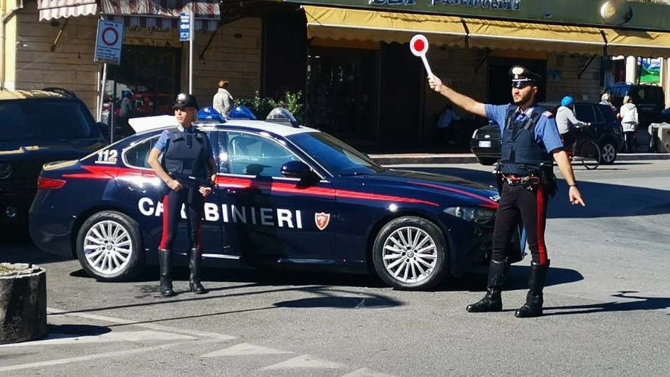 I carabinieri del nucleo operativo radiomobile della compagnia di Sarzana sono intervenuti con diverse pattuglie per fermare la rissa tra nordafricani