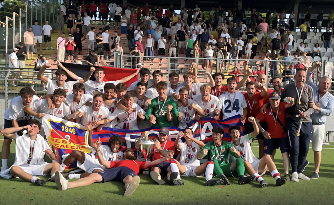 https://www.lanazione.it/image-service/view/acePublic/alias/contentid/YjRjOGE1OTItNjZkNC00/0/nereo-rocco-serata-di-gala-premio-speciale-a-capitan-ranieri.jpeg?f=1.90:1&w=1200