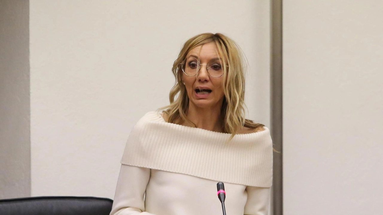 L’assessore regionale al Turismo, Simona Meloni, risponde alle accuse del centrodestra L’assessore regionale al Turismo, Simona Meloni, risponde alle accuse del centrodestra