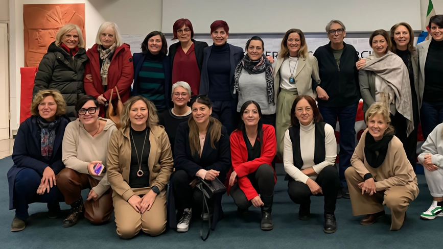 In Maremma, il tasso di occupazione femminile è significativamente inferiore a quello maschile, influenzando l'economia locale. In Maremma, il tasso di occupazione femminile è significativamente inferiore a quello maschile, influenzando l'economia locale.
