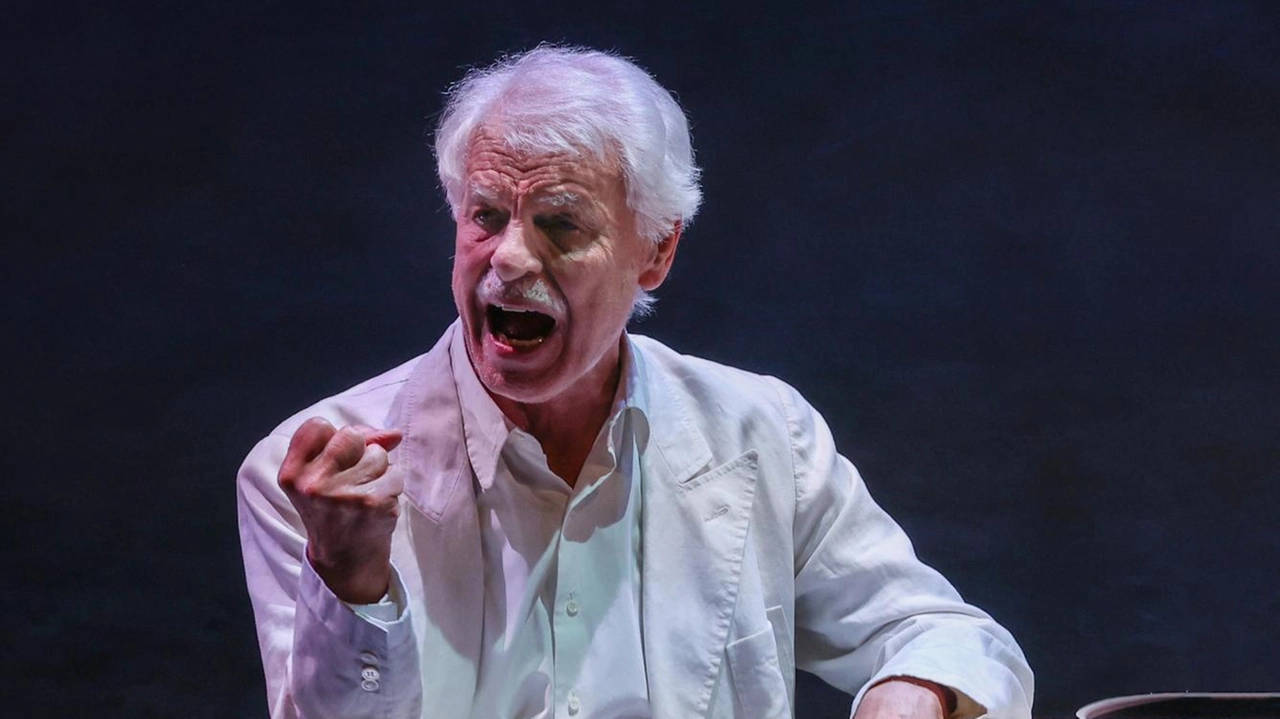 L’attore Michele Placido in scena alla Pergola da martedì
