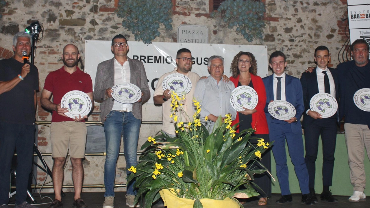 Una parata di nomi prestigiosi legati al mondo dello sport, locale, regionale e nazionale. Ruoli diversi, stessa passione: è stato...
