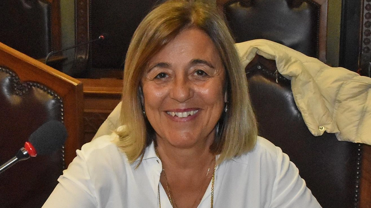 Il Teatro degli Industri di Grosseto ospita la conferenza-spettacolo "Nemmeno con un fiore" contro la violenza sulle donne, con testimonianze e tavola rotonda. Un evento per sensibilizzare e promuovere il dialogo su un tema cruciale. Il Teatro degli Industri di Grosseto ospita la conferenza-spettacolo "Nemmeno con un fiore" contro la violenza sulle donne, con testimonianze e tavola rotonda. Un evento per sensibilizzare e promuovere il dialogo su un tema cruciale.
