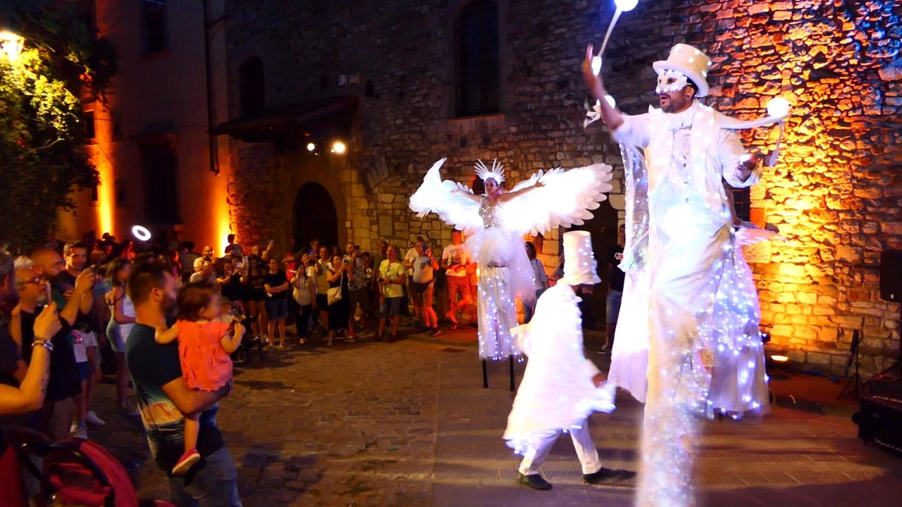 Il 14 e 15 giugno la nuova edizione nel borgo medievale. Attese migliaia di persone. Navetta per tutto il weekend. Il 14 e 15 giugno la nuova edizione nel borgo medievale. Attese migliaia di persone. Navetta per tutto il weekend.
