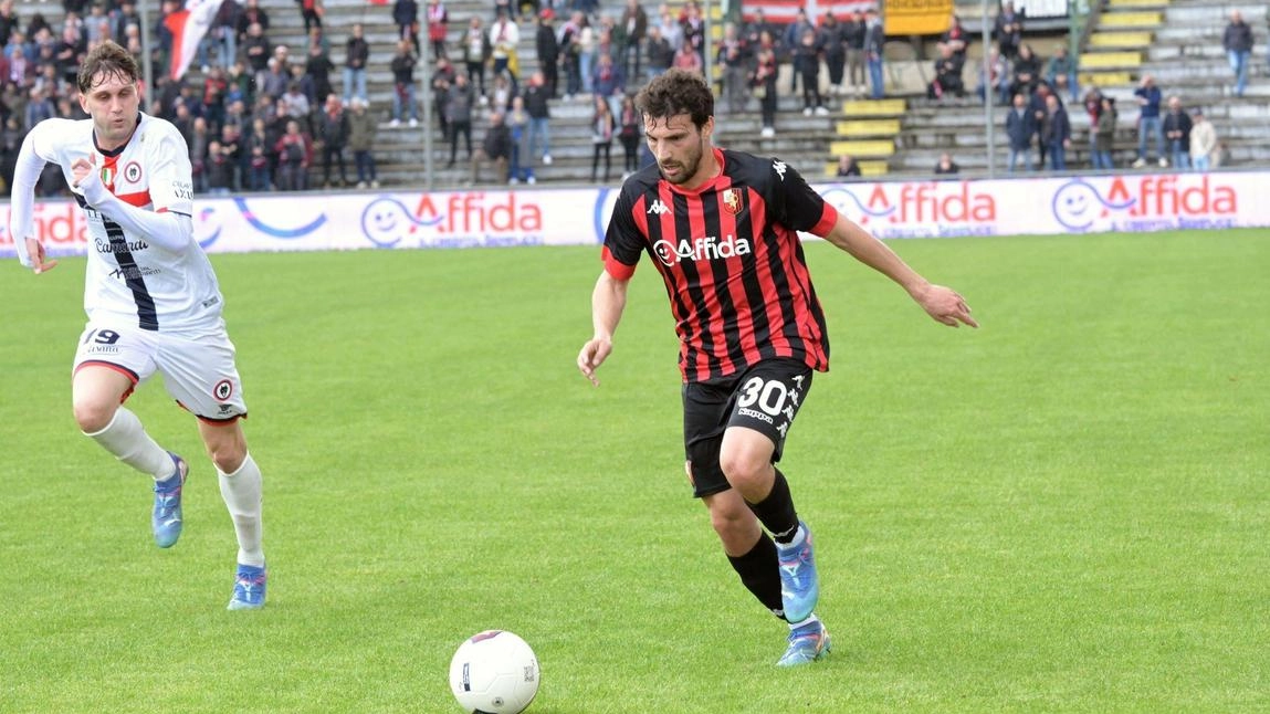 Derby toscano: Arezzo e Lucchese si sfidano per play-off e salvezza