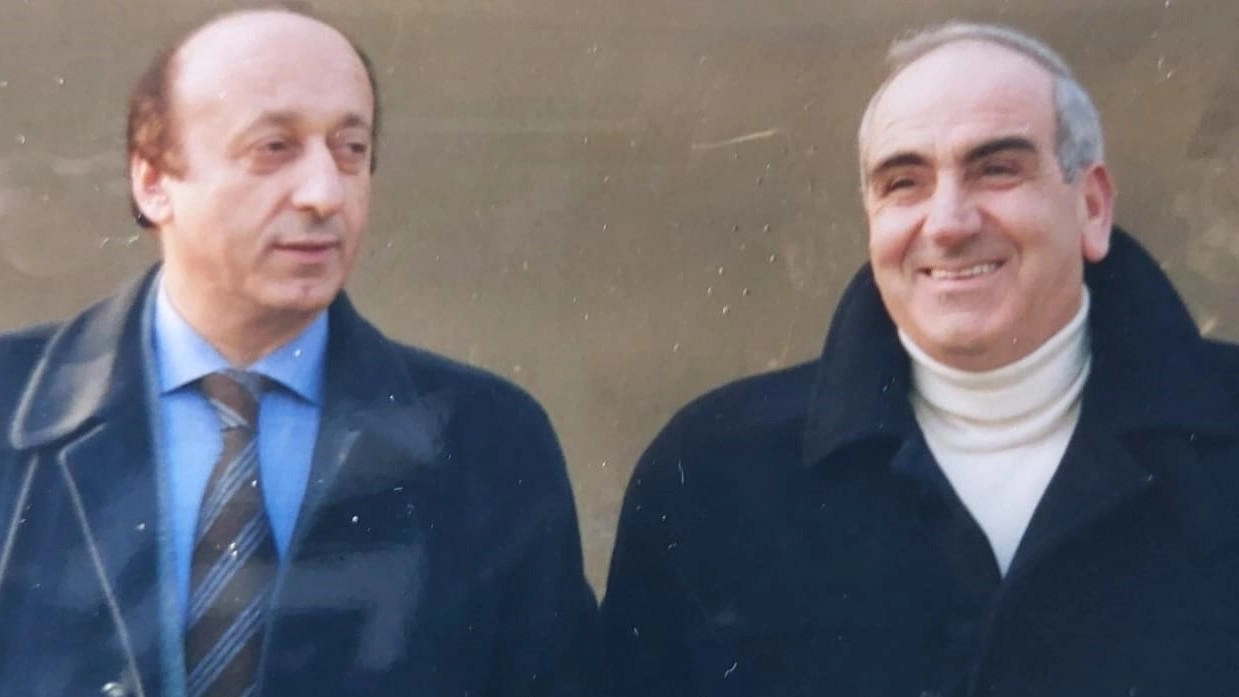 Una volta tornato alla Juventus da direttore generale, Moggi volle Guastini (a destra) come osservatore bianconero, a capo del team toscano Una volta tornato alla Juventus da direttore generale, Moggi volle Guastini (a destra) come osservatore bianconero, a capo del team toscano