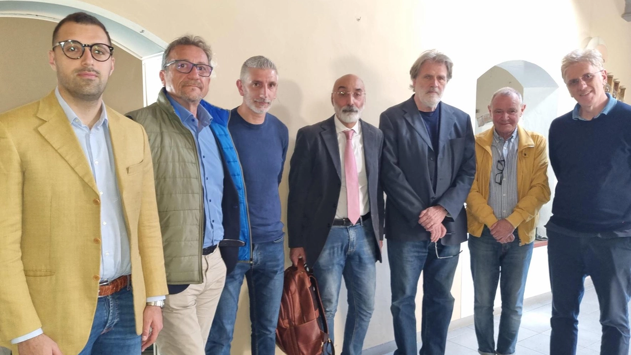 Ieri alla Torretta di Spazzavento l’incontro organizzato dal Movimento 5 Stelle. Imprenditori, politici ed esperti a confronto. Obiettivo: lo sviluppo sostenibile. Ieri alla Torretta di Spazzavento l’incontro organizzato dal Movimento 5 Stelle. Imprenditori, politici ed esperti a confronto. Obiettivo: lo sviluppo sostenibile.