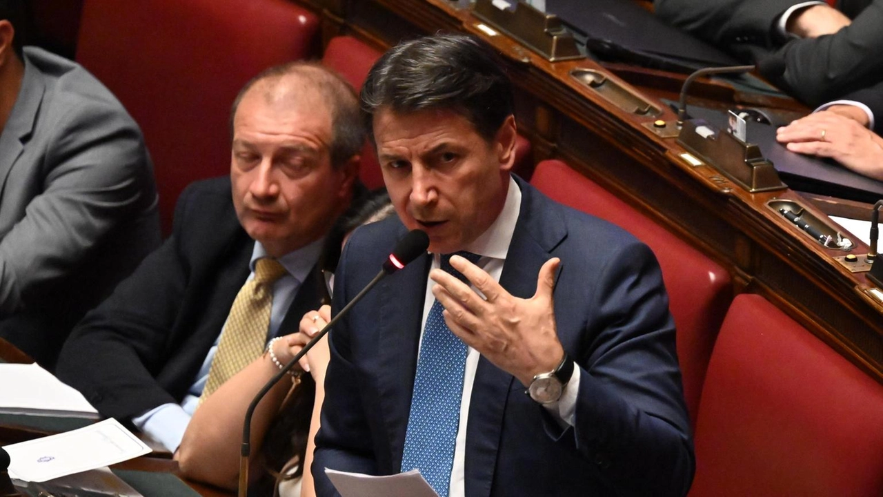 Leader M5s 'candidiamo Francesca Albanese al Nobel per la pace' Leader M5s 'candidiamo Francesca Albanese al Nobel per la pace'
