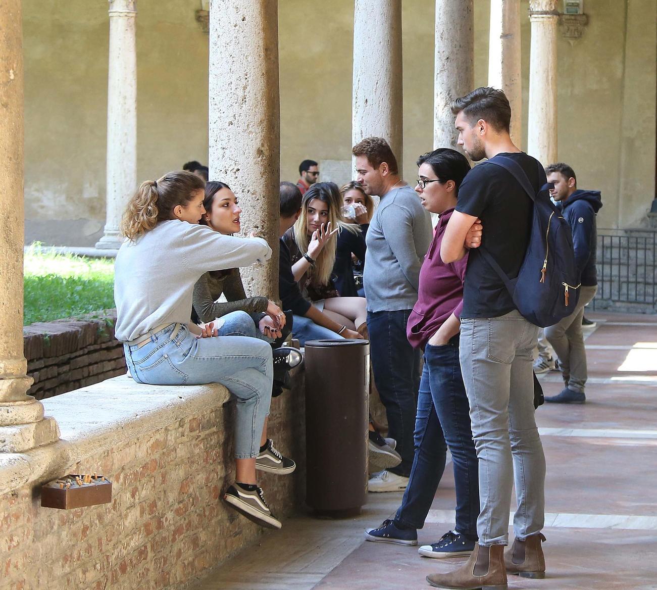 Autobus urbani, costi dimezzati per gli studenti