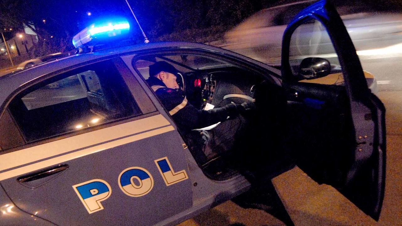I tre uomini sono stati arrestati dalla polizia di Stato (foto di repertorio) I tre uomini sono stati arrestati dalla polizia di Stato (foto di repertorio)