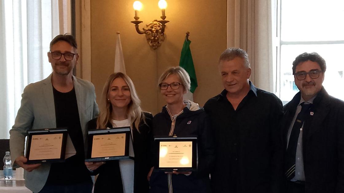 a palazzo sani cinque giovani diventano accompagnatori equituristici