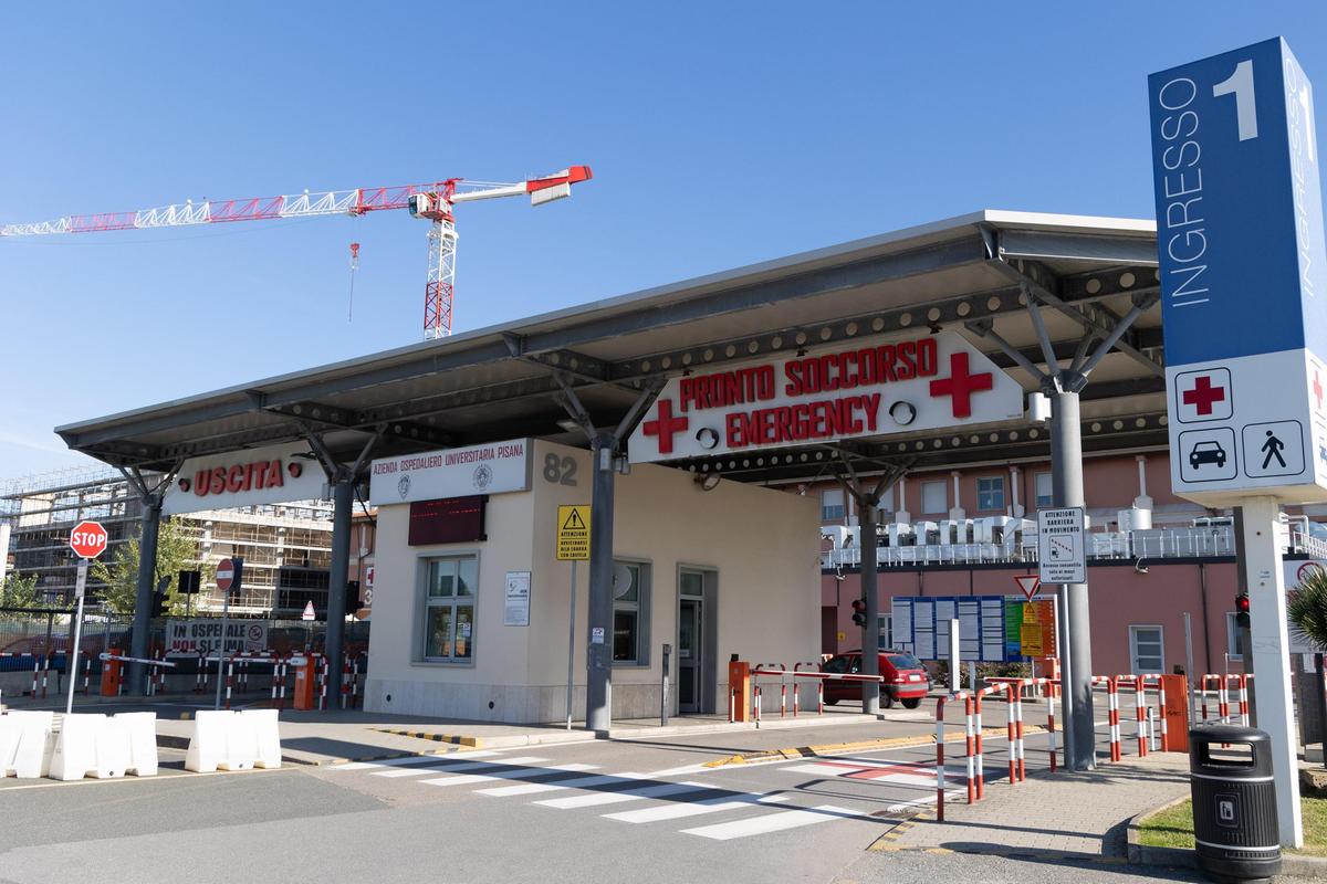 Malore alla guida, muore aviere con l’auto contro un lampione Malore alla guida, muore aviere con l’auto contro un lampione