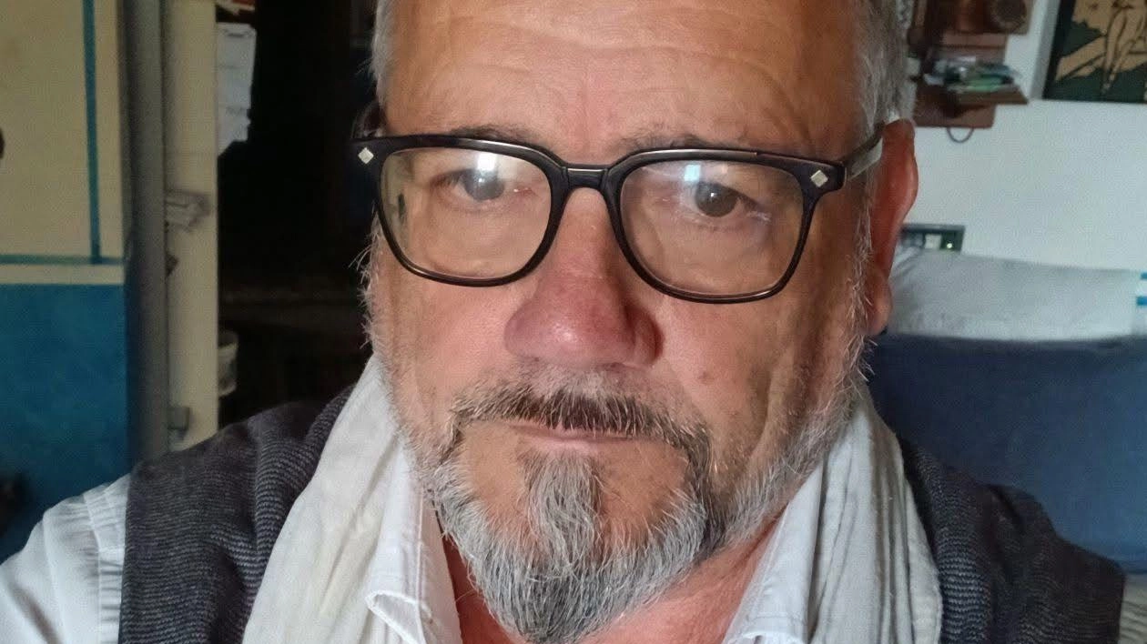 L’affondo di Pieraccini: "L’apertura serale degli esercizi durante i mesi estivi? Non praticabile. Servono agevolazioni e servizi adeguati che alleggeriscano lo sforzo economico dei negozianti". L’affondo di Pieraccini: "L’apertura serale degli esercizi durante i mesi estivi? Non praticabile. Servono agevolazioni e servizi adeguati che alleggeriscano lo sforzo economico dei negozianti".