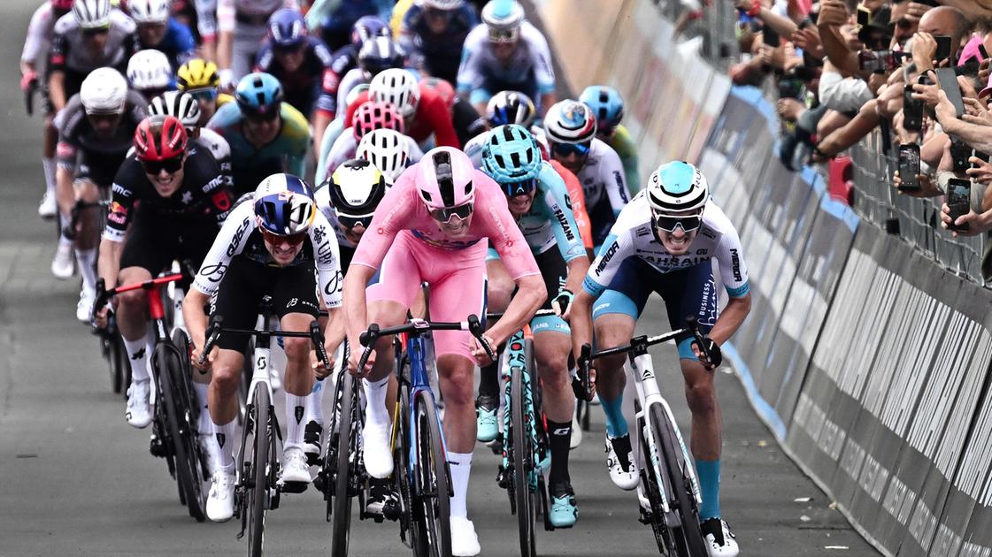 Pisa, il Giro d’Italia si avvicina: chiusure e divieti, tutti i provvedimenti