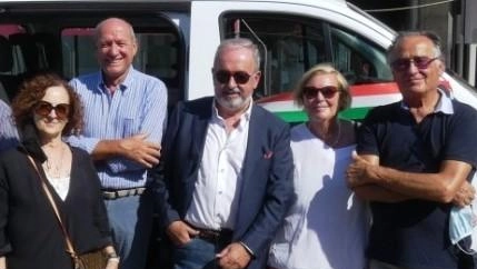 Gruppo di volontari Auser di Montale con al centro il presidente Franco Pessuti Gruppo di volontari Auser di Montale con al centro il presidente Franco Pessuti