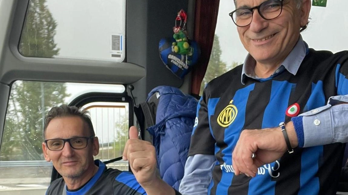 L’Inter Club Valdarno col. presidente Picchioni (a sinistra) pronto per. Monaco L’Inter Club Valdarno col. presidente Picchioni (a sinistra) pronto per. Monaco