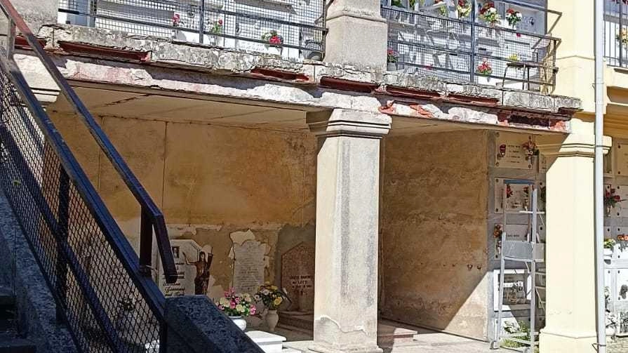 Botta e risposta tra la minoranza "Viviamo" e Del Grande Botta e risposta tra la minoranza "Viviamo" e Del Grande