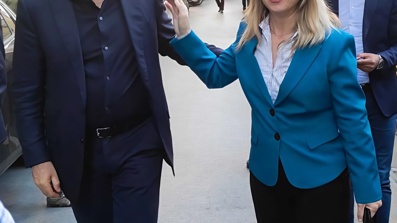 Il M5s dice sì al campo largo. Adesso la sfida è il programma. Trattative a ostacoli con Pd e Renzi