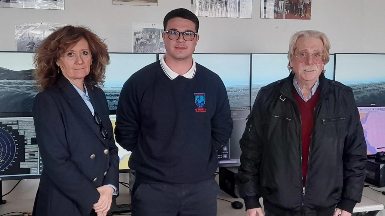 Enrica Lattanzi, lo studente Andrea Santucci e Andrea Ghirlanda di ’Propeller’