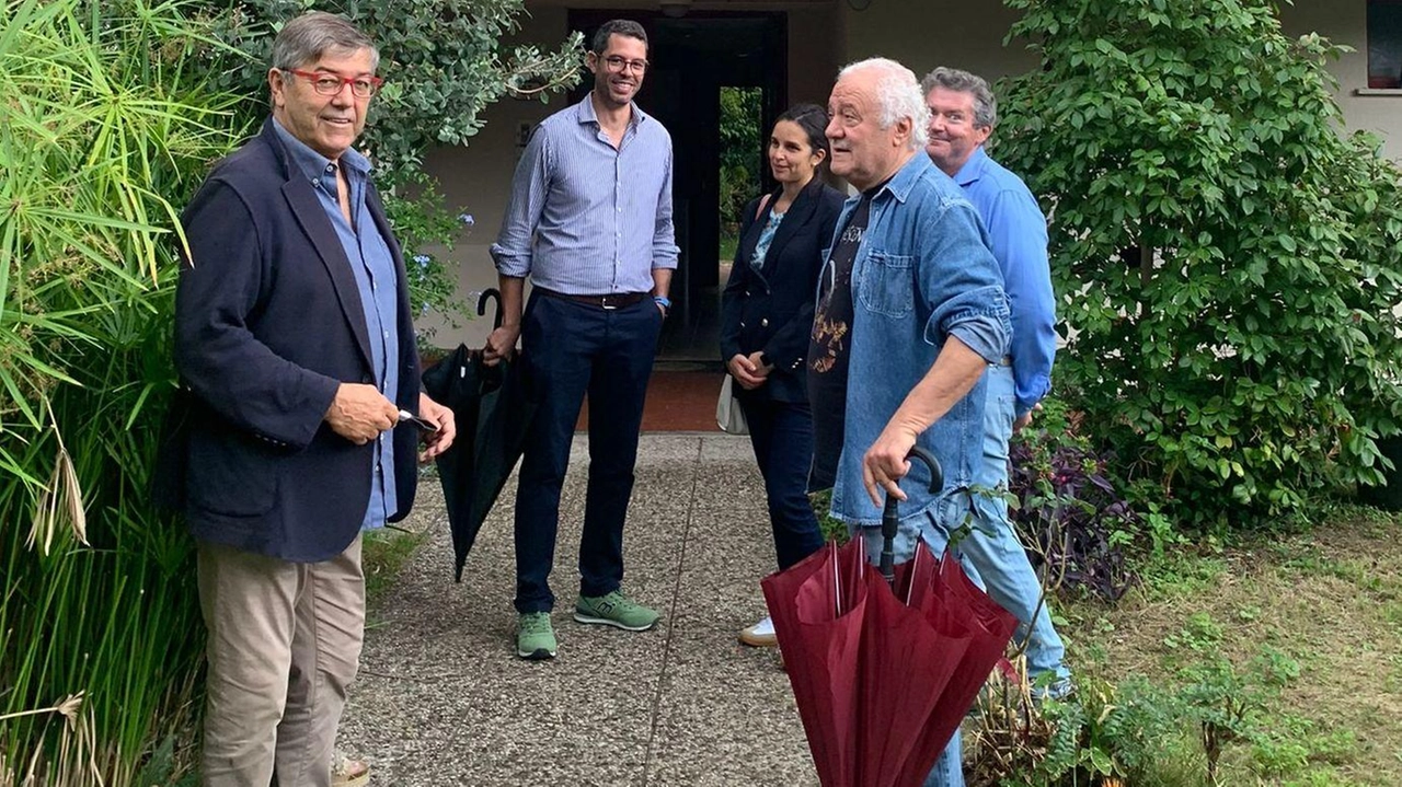 Il sindaco Murzi insieme al consigliere Ghiselli e ad. Erp durante il sopralluogo Il sindaco Murzi insieme al consigliere Ghiselli e ad. Erp durante il sopralluogo