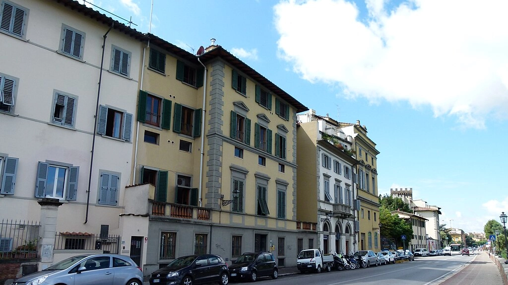 A Firenze lavori in lungarno Cellini