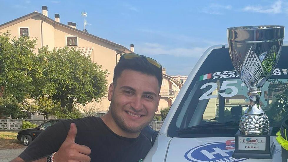 Francesco Bisceglia alza l