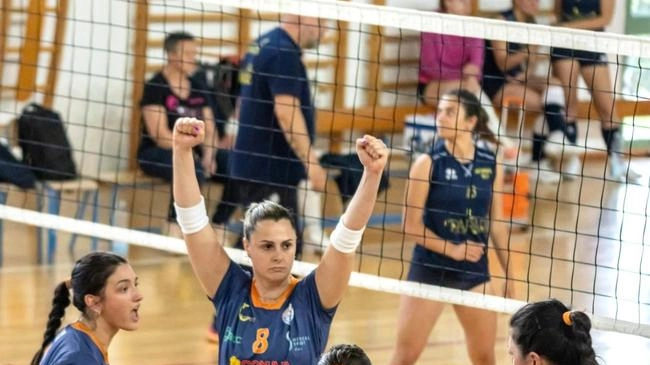 Zitto, zitto il Progetto Volley Bottegone sta compiendo l’impresa. Dopo aver trascorso una stagione regolare nei bassifondi della classifica, all’ultima... Zitto, zitto il Progetto Volley Bottegone sta compiendo l’impresa. Dopo aver trascorso una stagione regolare nei bassifondi della classifica, all’ultima...