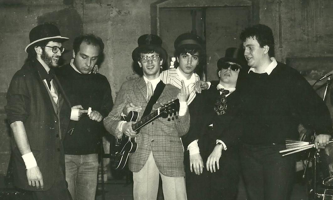 https://www.lanazione.it/image-service/view/acePublic/alias/contentid/Yjc3NjExMjEtYmY3YS00/0/tobia-blues-band-di-nuovo-insieme-per-nick.jpeg?f=1.90:1&w=1200