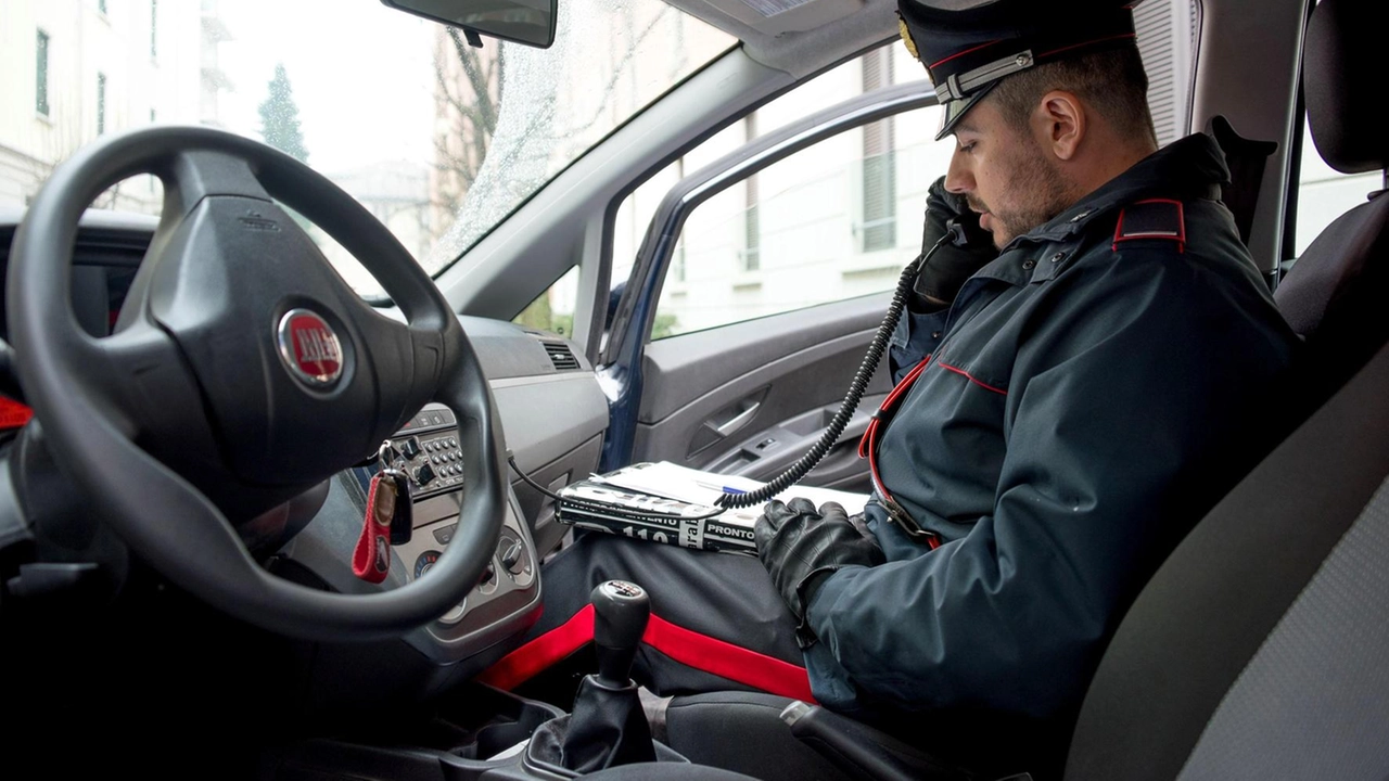 Il provvedimento di chiusura temporanea dell’attività del bar è stato eseguito dai carabinieri (. foto d’archivio Il provvedimento di chiusura temporanea dell’attività del bar è stato eseguito dai carabinieri (. foto d’archivio
